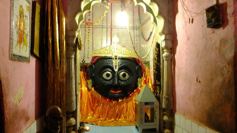 Kamadgiri Temple1