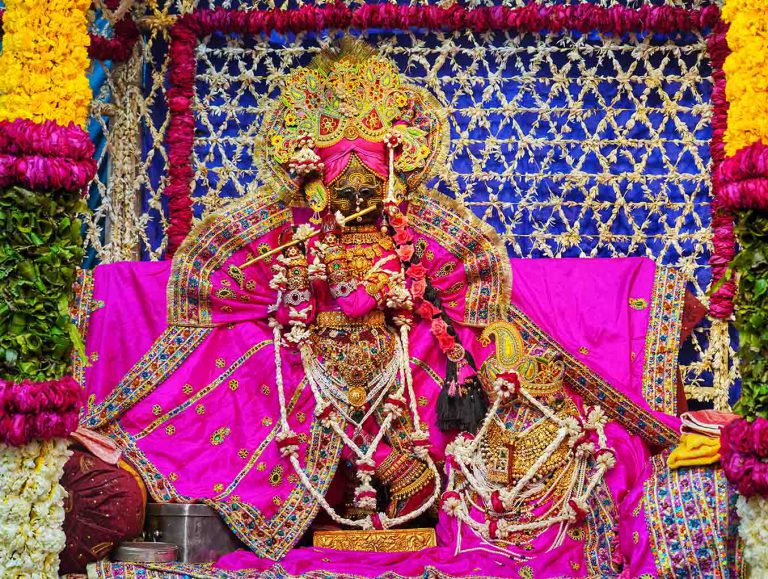 Shri Radhavallabh Lal Ji Temple1